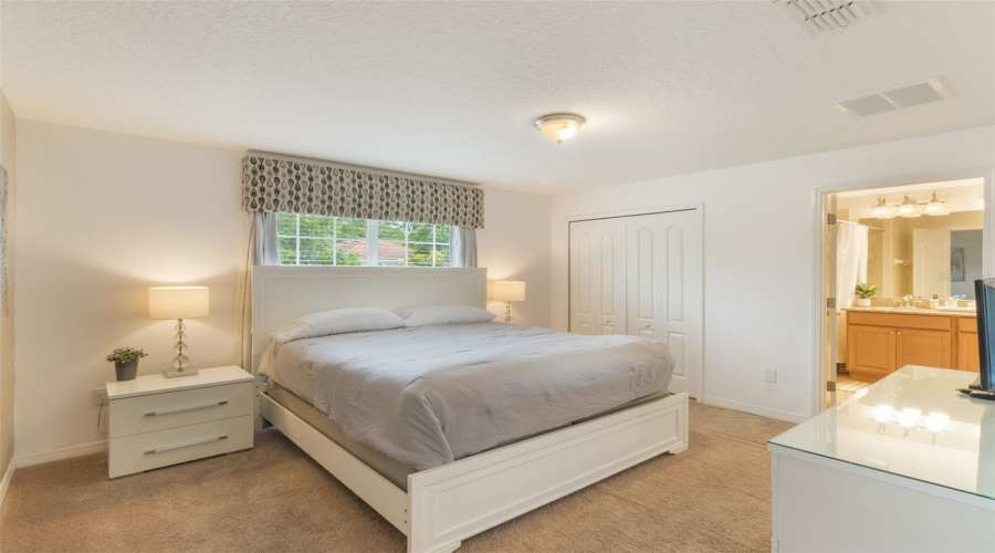 KISSIMMEE, Florida 34747, 4 Bedrooms Bedrooms, ,3 BathroomsBathrooms,Residential,For Sale,CUBAN PALM,0,MFRS5128305