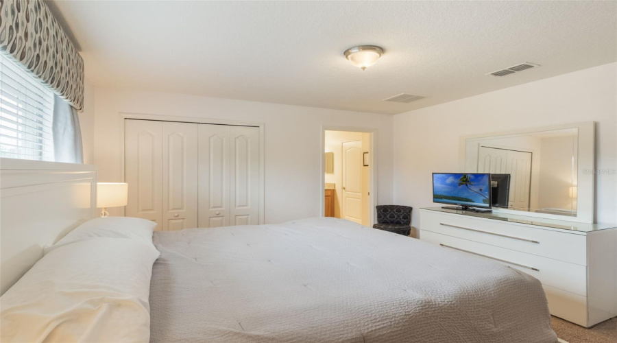 KISSIMMEE, Florida 34747, 4 Bedrooms Bedrooms, ,3 BathroomsBathrooms,Residential,For Sale,CUBAN PALM,0,MFRS5128305