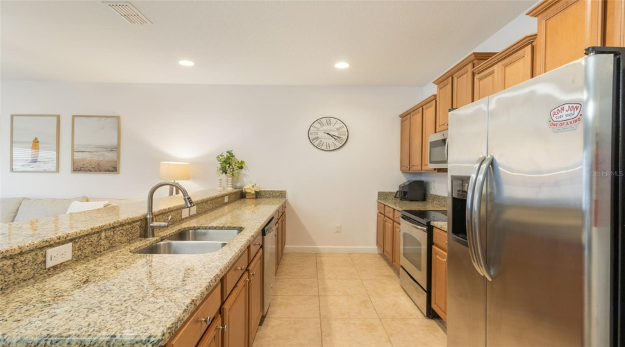 KISSIMMEE, Florida 34747, 4 Bedrooms Bedrooms, ,3 BathroomsBathrooms,Residential,For Sale,CUBAN PALM,0,MFRS5128305