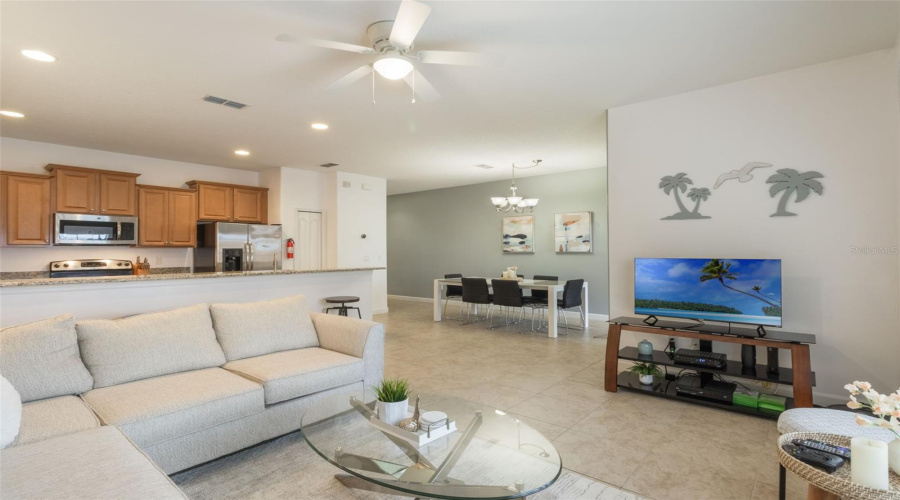 KISSIMMEE, Florida 34747, 4 Bedrooms Bedrooms, ,3 BathroomsBathrooms,Residential,For Sale,CUBAN PALM,0,MFRS5128305