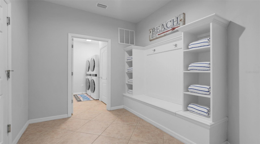 KISSIMMEE, Florida 34747, 8 Bedrooms Bedrooms, ,6 BathroomsBathrooms,Residential,For Sale,MENTON LOOP,0,MFRO6338064