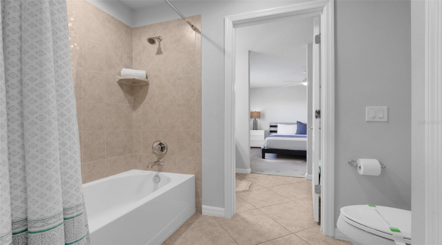 KISSIMMEE, Florida 34747, 8 Bedrooms Bedrooms, ,6 BathroomsBathrooms,Residential,For Sale,MENTON LOOP,0,MFRO6338064