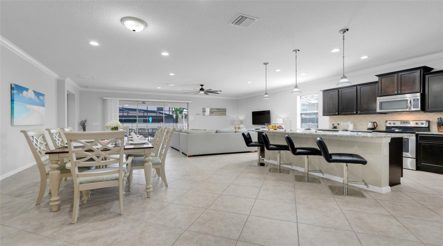 KISSIMMEE, Florida 34747, 8 Bedrooms Bedrooms, ,6 BathroomsBathrooms,Residential,For Sale,MENTON LOOP,0,MFRO6338064