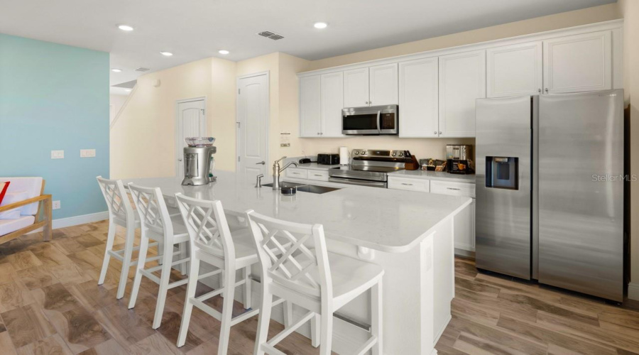 KISSIMMEE, Florida 34747, 3 Bedrooms Bedrooms, ,3 BathroomsBathrooms,Residential,For Sale,ON THE ROCKS,0,MFRO6338808
