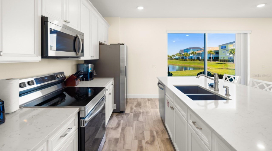 KISSIMMEE, Florida 34747, 3 Bedrooms Bedrooms, ,3 BathroomsBathrooms,Residential,For Sale,ON THE ROCKS,0,MFRO6338808