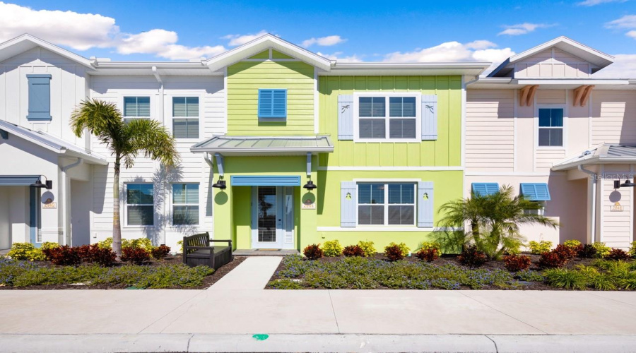 KISSIMMEE, Florida 34747, 3 Bedrooms Bedrooms, ,3 BathroomsBathrooms,Residential,For Sale,ON THE ROCKS,0,MFRO6338808