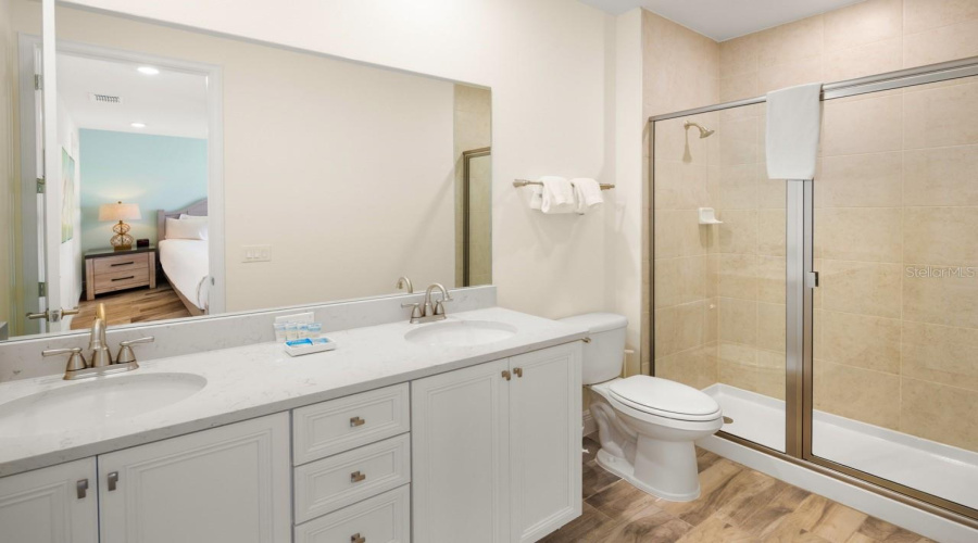 KISSIMMEE, Florida 34747, 3 Bedrooms Bedrooms, ,3 BathroomsBathrooms,Residential,For Sale,ON THE ROCKS,0,MFRO6338808