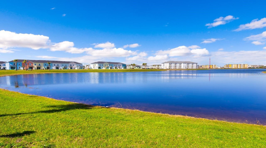 KISSIMMEE, Florida 34747, 3 Bedrooms Bedrooms, ,3 BathroomsBathrooms,Residential,For Sale,ON THE ROCKS,0,MFRO6338808