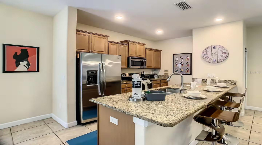 KISSIMMEE, Florida 34746, 5 Bedrooms Bedrooms, ,4 BathroomsBathrooms,Residential,For Sale,CLOCK TOWER,0,MFRO6338937