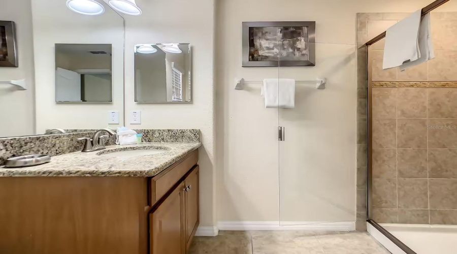 KISSIMMEE, Florida 34746, 5 Bedrooms Bedrooms, ,4 BathroomsBathrooms,Residential,For Sale,CLOCK TOWER,0,MFRO6338937