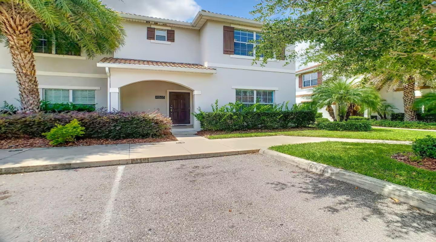 KISSIMMEE, Florida 34746, 5 Bedrooms Bedrooms, ,4 BathroomsBathrooms,Residential,For Sale,CLOCK TOWER,0,MFRO6338937
