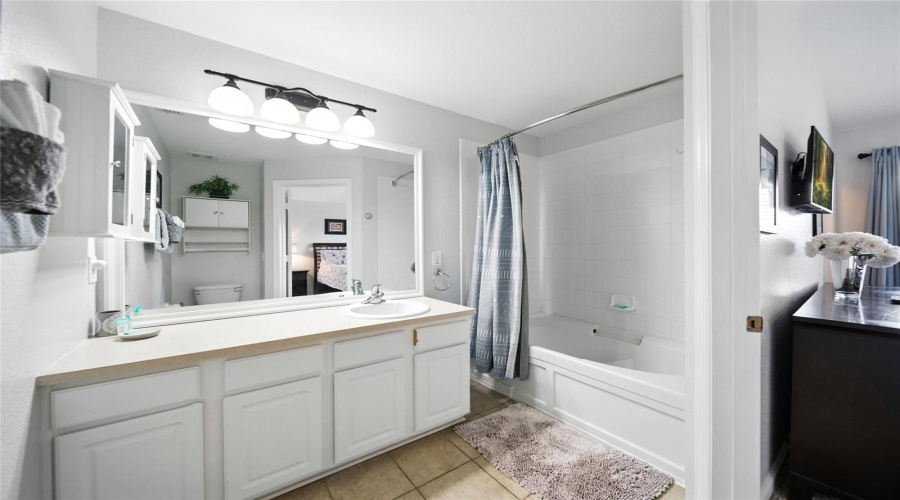 KISSIMMEE, Florida 34747, 3 Bedrooms Bedrooms, ,3 BathroomsBathrooms,Residential,For Sale,SIR KAUFMANN,0,MFRO6338941