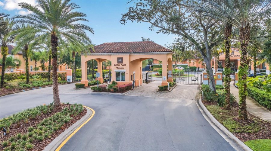 KISSIMMEE, Florida 34746, 2 Bedrooms Bedrooms, ,2 BathroomsBathrooms,Residential,For Sale,TRIUMPH,0,MFRO6338799