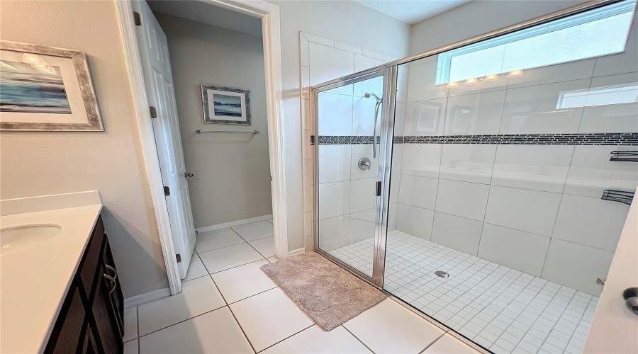 Downstairs Ensuite Bathroom