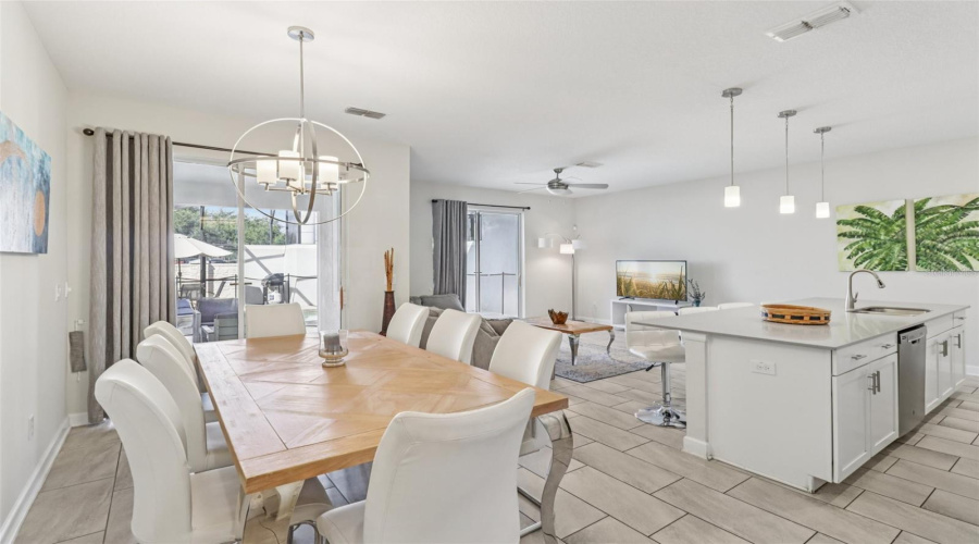KISSIMMEE, Florida 34746, 4 Bedrooms Bedrooms, ,3 BathroomsBathrooms,Residential,For Sale,WINDERMERE,0,MFRR4909799