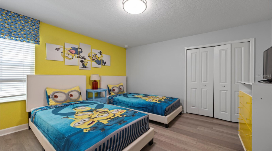 DAVENPORT, Florida 33896, 9 Bedrooms Bedrooms, ,5 BathroomsBathrooms,Residential,For Sale,PEBBLE BEACH,0,MFRO6338976