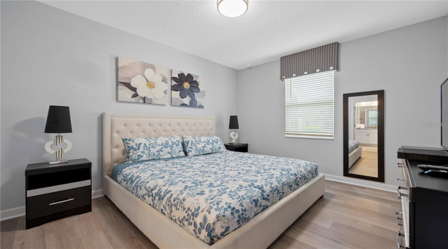 DAVENPORT, Florida 33896, 9 Bedrooms Bedrooms, ,5 BathroomsBathrooms,Residential,For Sale,PEBBLE BEACH,0,MFRO6338976
