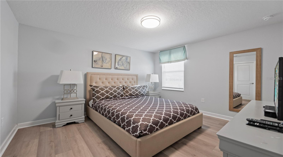 DAVENPORT, Florida 33896, 9 Bedrooms Bedrooms, ,5 BathroomsBathrooms,Residential,For Sale,PEBBLE BEACH,0,MFRO6338976