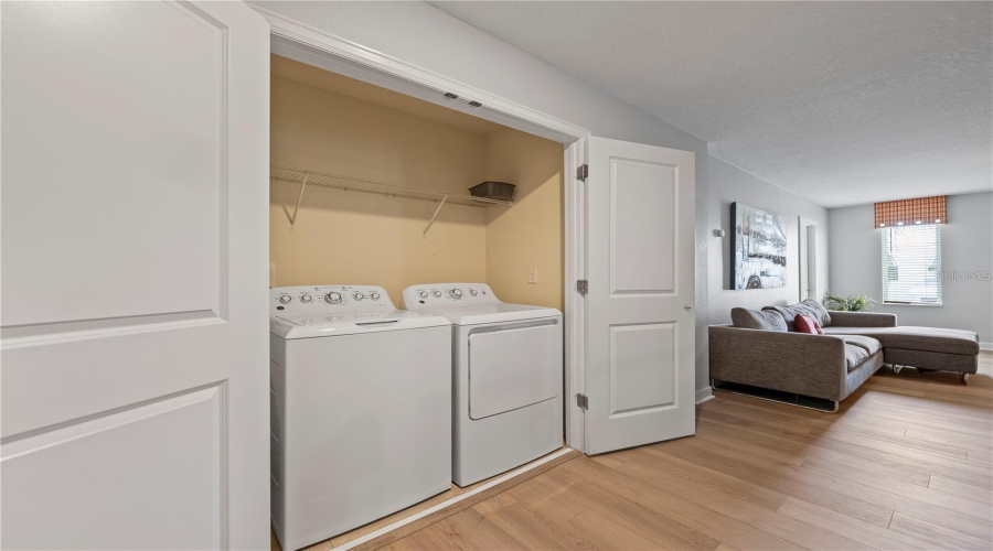 DAVENPORT, Florida 33896, 9 Bedrooms Bedrooms, ,5 BathroomsBathrooms,Residential,For Sale,PEBBLE BEACH,0,MFRO6338976