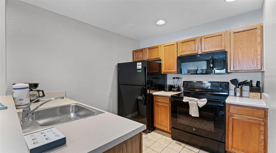 KISSIMMEE, Florida 34746, 3 Bedrooms Bedrooms, ,2 BathroomsBathrooms,Residential,For Sale,JONAFREE,0,MFRS5126718