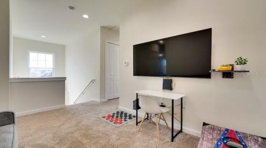 KISSIMMEE, Florida 34747, 5 Bedrooms Bedrooms, ,5 BathroomsBathrooms,Residential,For Sale,SUNFLOWER,0,MFRO6320588
