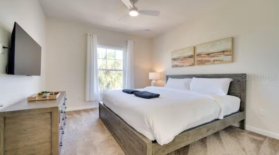 KISSIMMEE, Florida 34747, 5 Bedrooms Bedrooms, ,5 BathroomsBathrooms,Residential,For Sale,SUNFLOWER,0,MFRO6320588