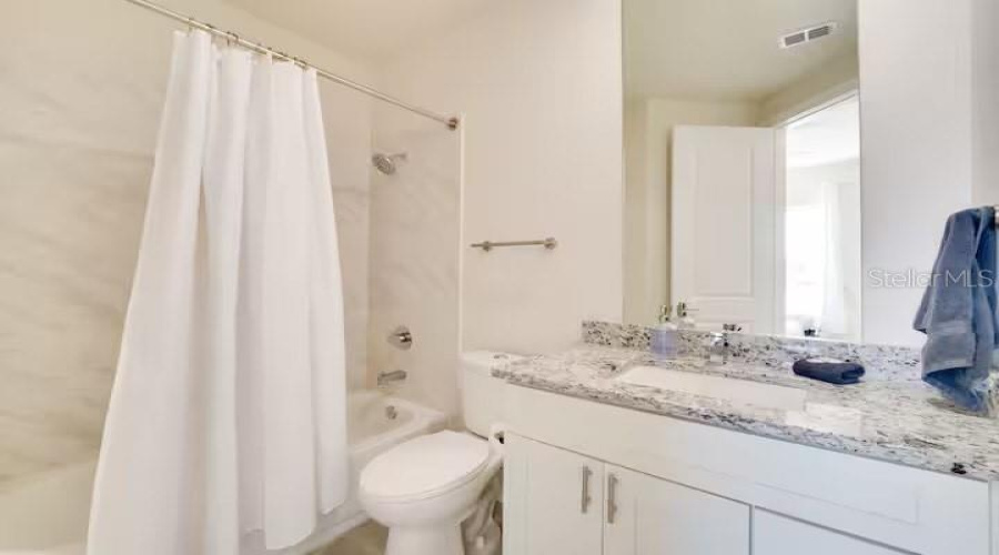 KISSIMMEE, Florida 34747, 5 Bedrooms Bedrooms, ,5 BathroomsBathrooms,Residential,For Sale,SUNFLOWER,0,MFRO6320588