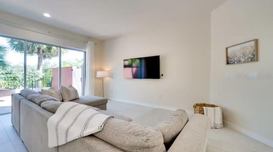 KISSIMMEE, Florida 34747, 5 Bedrooms Bedrooms, ,5 BathroomsBathrooms,Residential,For Sale,SUNFLOWER,0,MFRO6320588