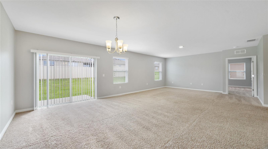 DAVENPORT, Florida 33897, 4 Bedrooms Bedrooms, ,2 BathroomsBathrooms,Residential,For Sale,WILLOW BEND,0,MFRO6339312