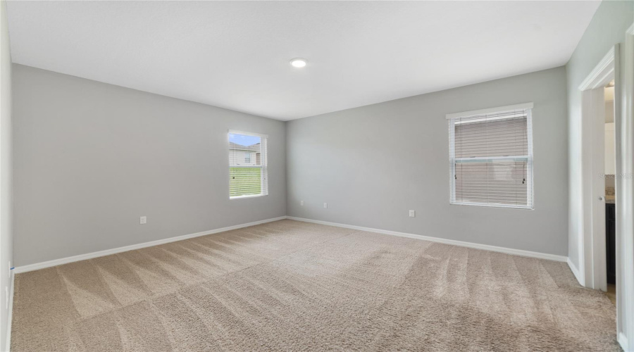 DAVENPORT, Florida 33897, 4 Bedrooms Bedrooms, ,2 BathroomsBathrooms,Residential,For Sale,WILLOW BEND,0,MFRO6339312