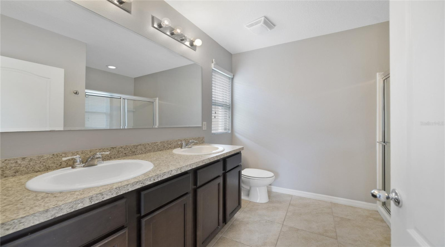 DAVENPORT, Florida 33897, 4 Bedrooms Bedrooms, ,2 BathroomsBathrooms,Residential,For Sale,WILLOW BEND,0,MFRO6339312
