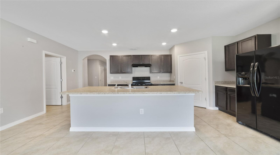 DAVENPORT, Florida 33897, 4 Bedrooms Bedrooms, ,2 BathroomsBathrooms,Residential,For Sale,WILLOW BEND,0,MFRO6339312