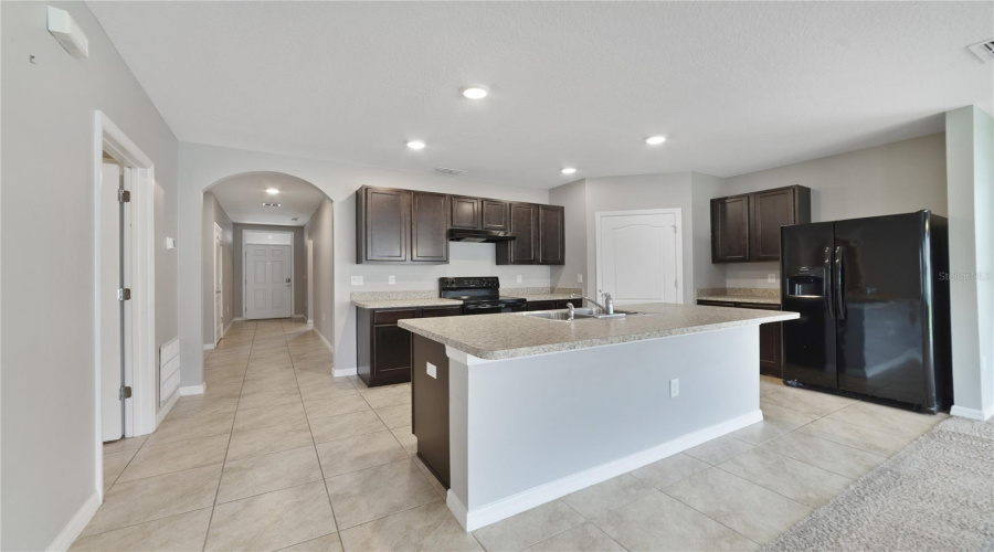 DAVENPORT, Florida 33897, 4 Bedrooms Bedrooms, ,2 BathroomsBathrooms,Residential,For Sale,WILLOW BEND,0,MFRO6339312