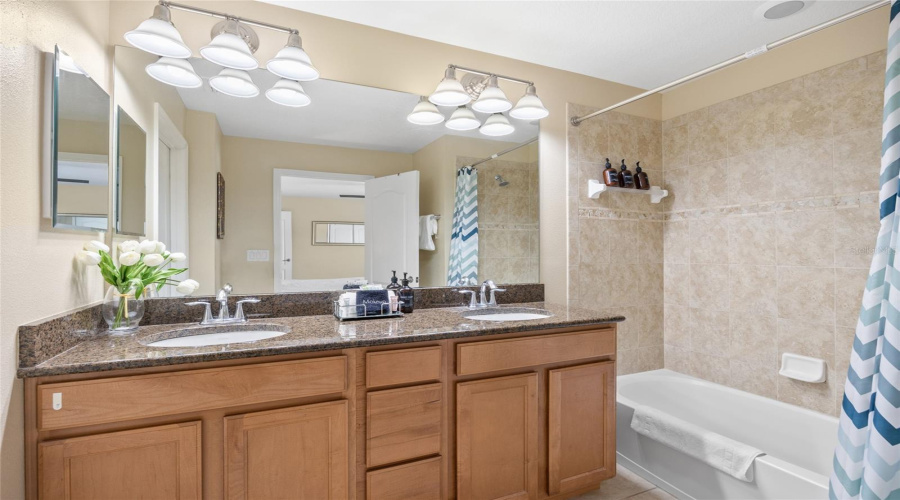 KISSIMMEE, Florida 34747, 4 Bedrooms Bedrooms, ,3 BathroomsBathrooms,Residential,For Sale,COCO PALM,0,MFRO6339318