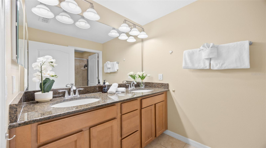 KISSIMMEE, Florida 34747, 4 Bedrooms Bedrooms, ,3 BathroomsBathrooms,Residential,For Sale,COCO PALM,0,MFRO6339318