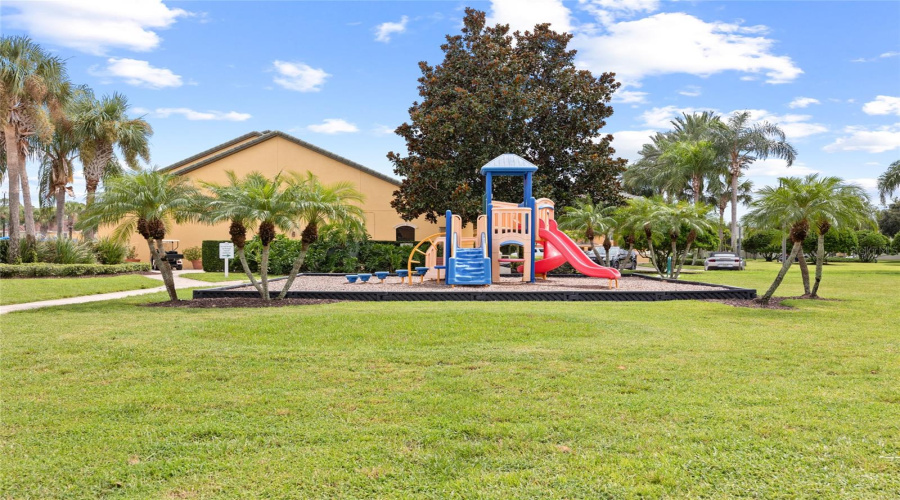 KISSIMMEE, Florida 34747, 4 Bedrooms Bedrooms, ,3 BathroomsBathrooms,Residential,For Sale,COCO PALM,0,MFRO6339318