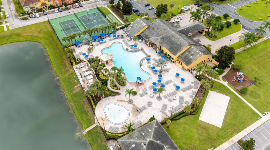 KISSIMMEE, Florida 34747, 4 Bedrooms Bedrooms, ,3 BathroomsBathrooms,Residential,For Sale,COCO PALM,0,MFRO6339318