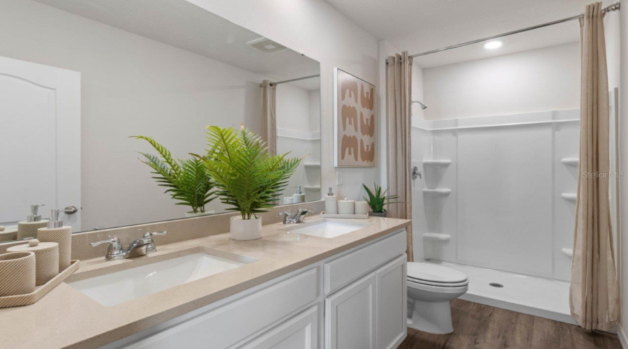 DAVENPORT, Florida 33837, 3 Bedrooms Bedrooms, ,2 BathroomsBathrooms,Residential,For Sale,WOODEN,0,MFRO6339385