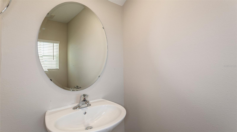 DAVENPORT, Florida 33837, 4 Bedrooms Bedrooms, ,2 BathroomsBathrooms,Residential,For Sale,OAKS RIVER,0,MFRTB8408282