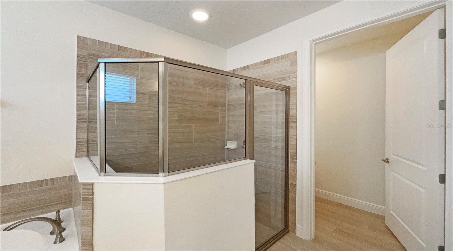 KISSIMMEE, Florida 34747, 5 Bedrooms Bedrooms, ,5 BathroomsBathrooms,Residential,For Sale,MARKER,0,MFRO6208744