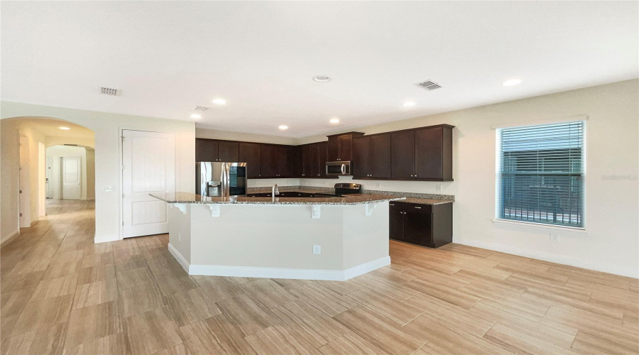 KISSIMMEE, Florida 34747, 5 Bedrooms Bedrooms, ,5 BathroomsBathrooms,Residential,For Sale,MARKER,0,MFRO6208744