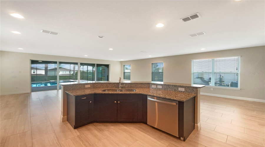 KISSIMMEE, Florida 34747, 5 Bedrooms Bedrooms, ,5 BathroomsBathrooms,Residential,For Sale,MARKER,0,MFRO6208744