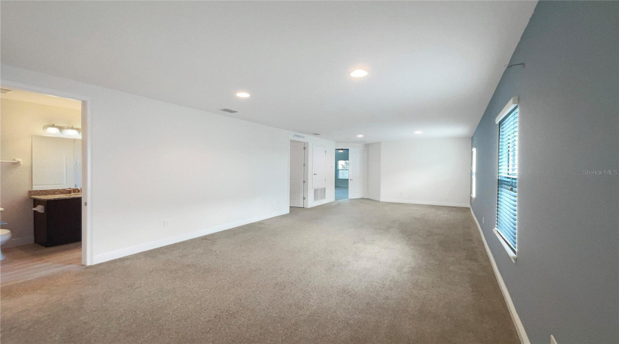 KISSIMMEE, Florida 34747, 5 Bedrooms Bedrooms, ,5 BathroomsBathrooms,Residential,For Sale,MARKER,0,MFRO6208744