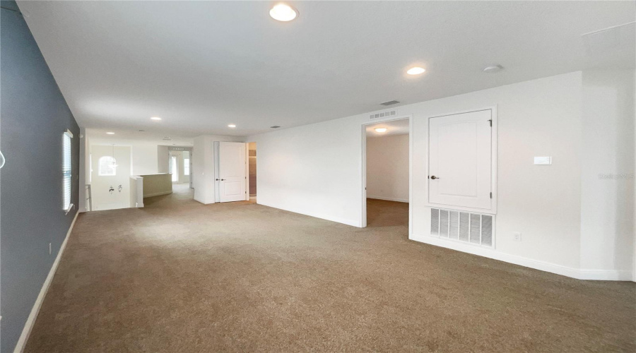 KISSIMMEE, Florida 34747, 5 Bedrooms Bedrooms, ,5 BathroomsBathrooms,Residential,For Sale,MARKER,0,MFRO6208744
