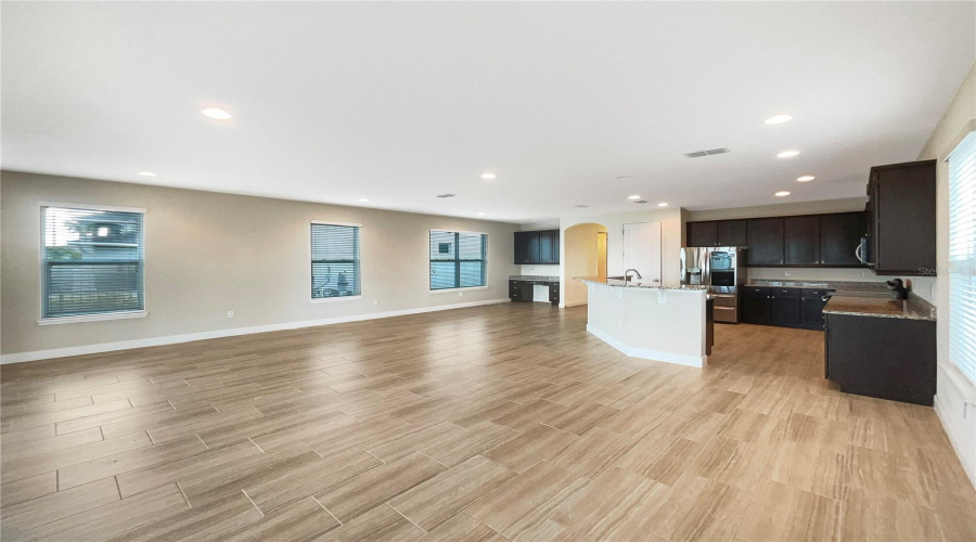 KISSIMMEE, Florida 34747, 5 Bedrooms Bedrooms, ,5 BathroomsBathrooms,Residential,For Sale,MARKER,0,MFRO6208744
