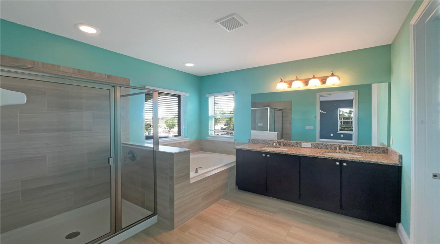 KISSIMMEE, Florida 34747, 5 Bedrooms Bedrooms, ,5 BathroomsBathrooms,Residential,For Sale,MARKER,0,MFRO6208744