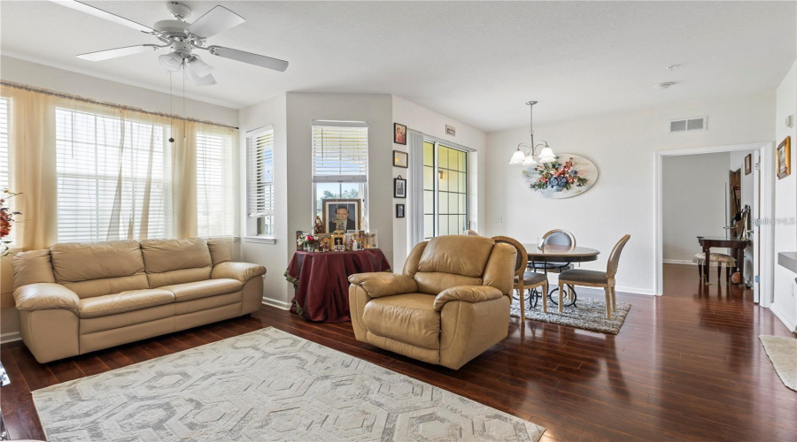 DAVENPORT, Florida 33896, 2 Bedrooms Bedrooms, ,2 BathroomsBathrooms,Residential,For Sale,TERRACE RIDGE,0,MFRTB8421847