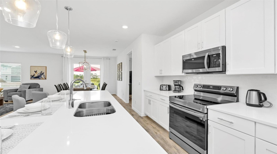 DAVENPORT, Florida 33896, 4 Bedrooms Bedrooms, ,2 BathroomsBathrooms,Residential,For Sale,DERWENT,0,MFRS5122100