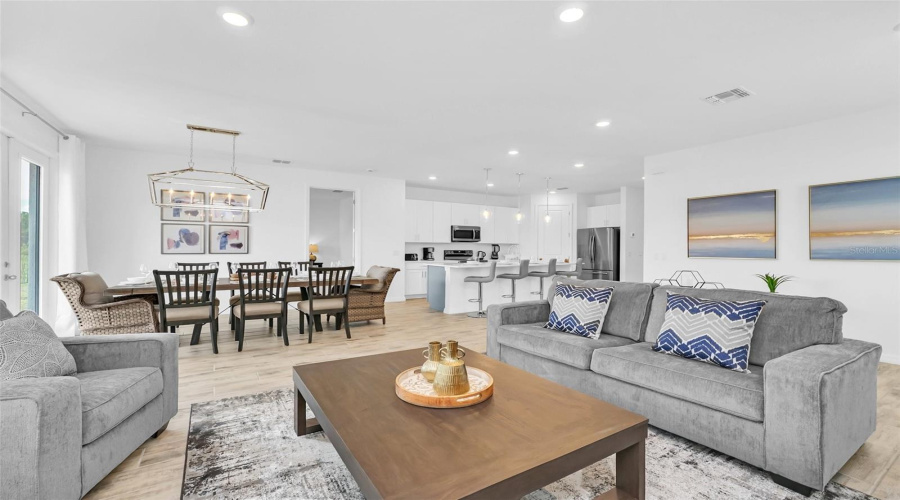 DAVENPORT, Florida 33896, 4 Bedrooms Bedrooms, ,2 BathroomsBathrooms,Residential,For Sale,DERWENT,0,MFRS5122100