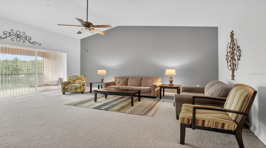 DAVENPORT, Florida 33896, 2 Bedrooms Bedrooms, ,2 BathroomsBathrooms,Residential,For Sale,QUIMBY,0,MFRO6339189